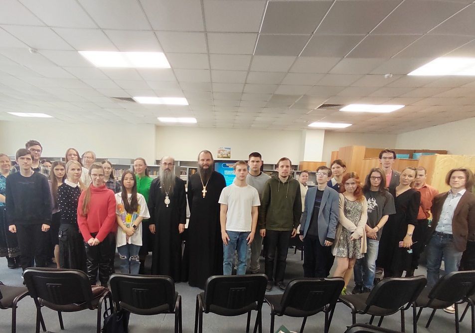 Встреча протоиерея Игоря Фомина со студентами кафедры теологии