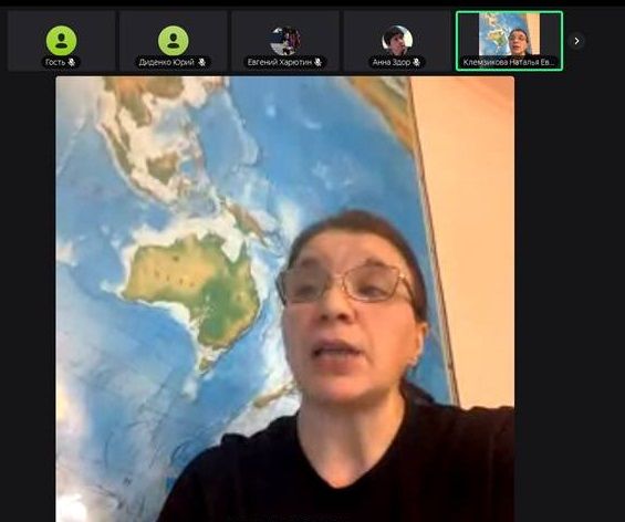 Круглый стол «Просвещение и нравственность: формирование личности и вызовы времени» состоялся на кафедре.