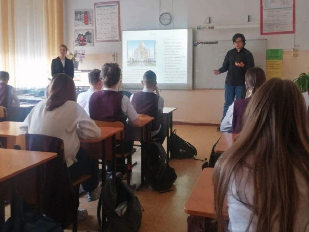 Студенты-теологи провели занятия для школьников по основам религиозного этикета